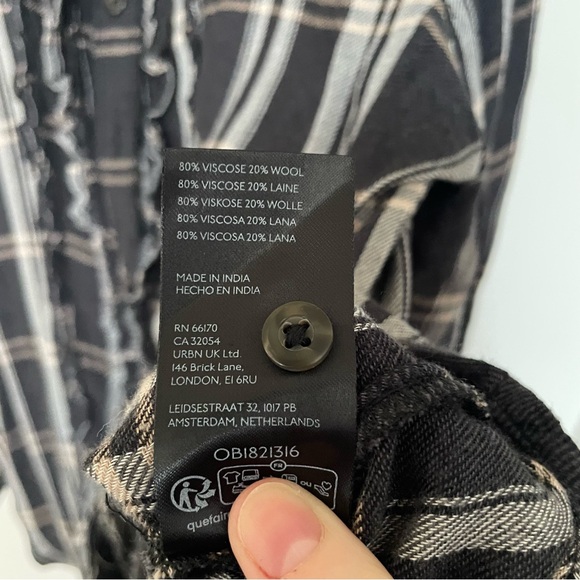 Anthropologie Pilcro Tuxedo Buttondown Shirt In Black Motif Ruffle Plaid medium - Picture 5 of 6